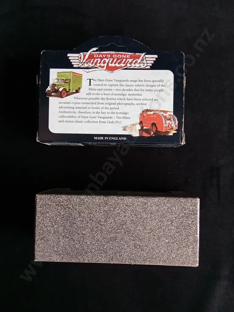 4 1:43 SCALE MODELS, DAYS GONE VANGUARDS, VITESSE, DIECAST COLLECTOR, EDISON GIOCATTOLI KOMBI & BETTLE MODELS BOXED Image 1++