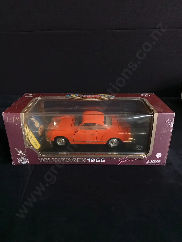 2 1:18 SCALE VOLKSWAGEN MODELS, MAISTO AND ROAD LEGENDS, BOXED Image 1++
