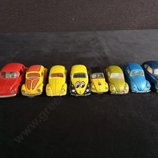 8 VOLKSWAGEN BEETLES UNBOXED