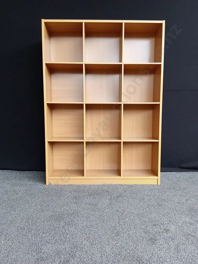 WOODEN BOOKSHELF H1.72M L1.25M D29CM Image 1++