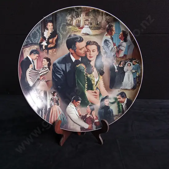 THE BRADFORD EXCHANGE GONE WITH THE WIND DECORATIVE PLATE