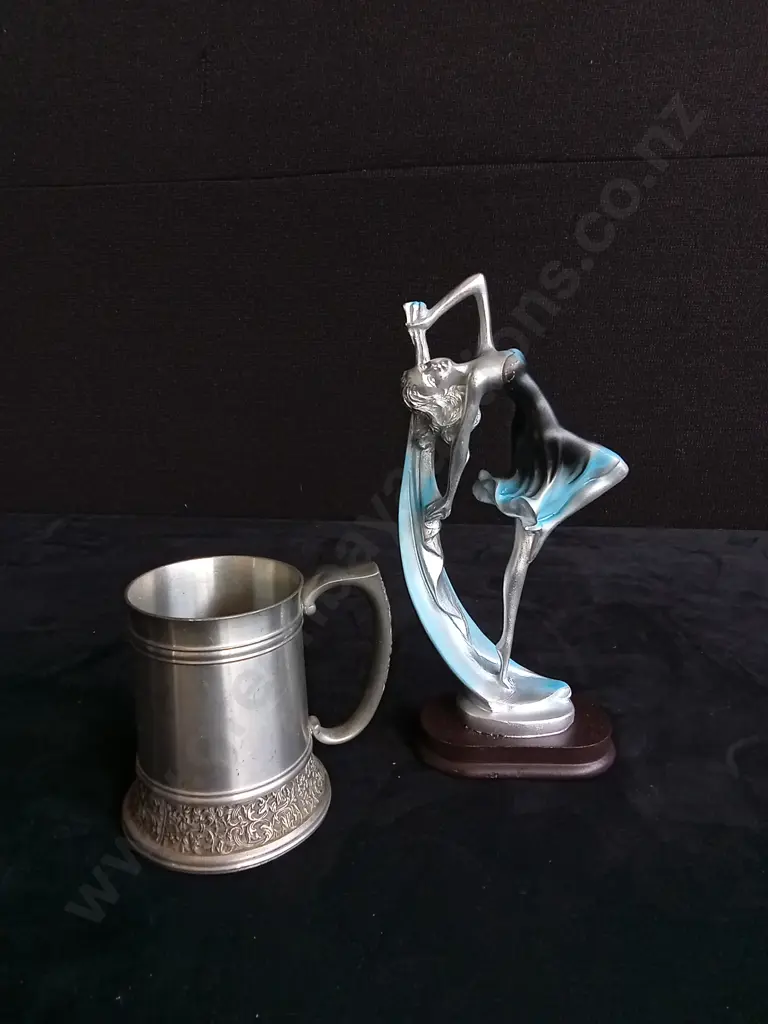 2 PIECES - HOME DECOR STATUE AND PEWTER CUP Image 1++