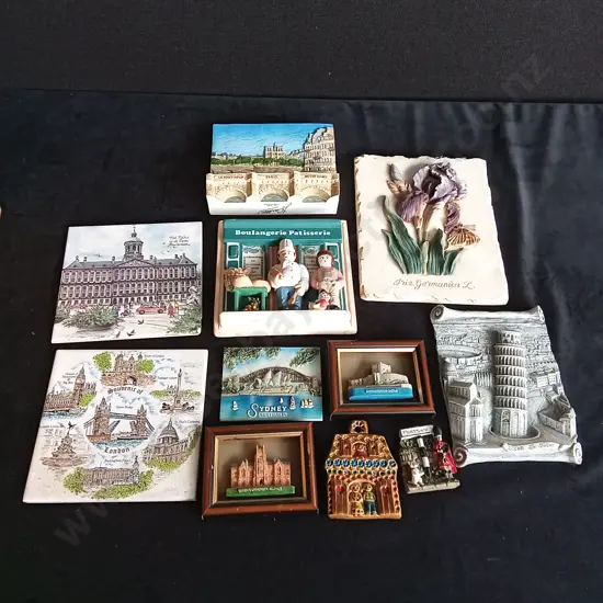 DECORATIVE 3D ITEMS