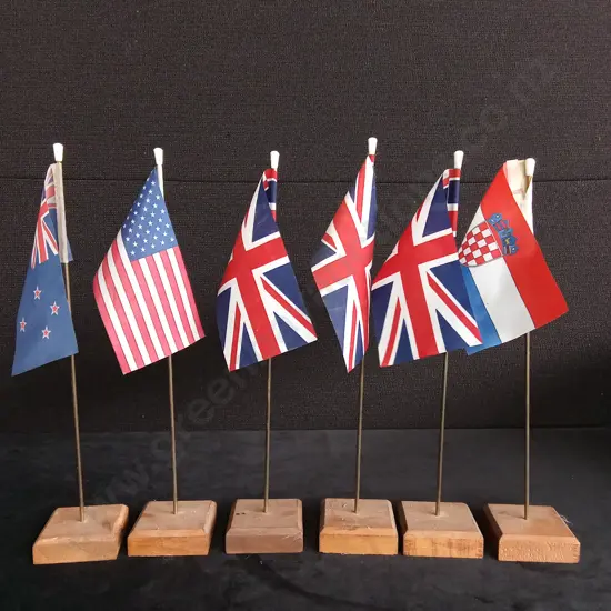 6 WORLD FLAGS