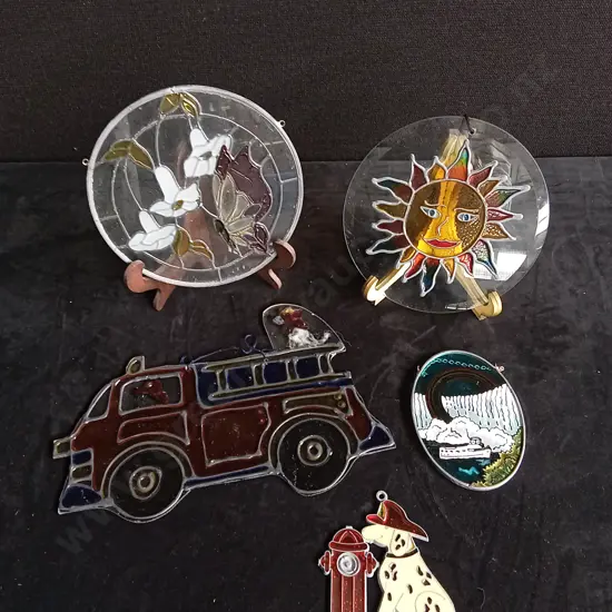 5 PIECE GLASS DECOR