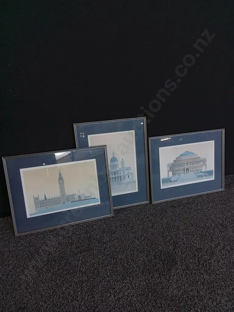 3 PIECES FRAMED ARCHITECTURE PRINTS Image 1++