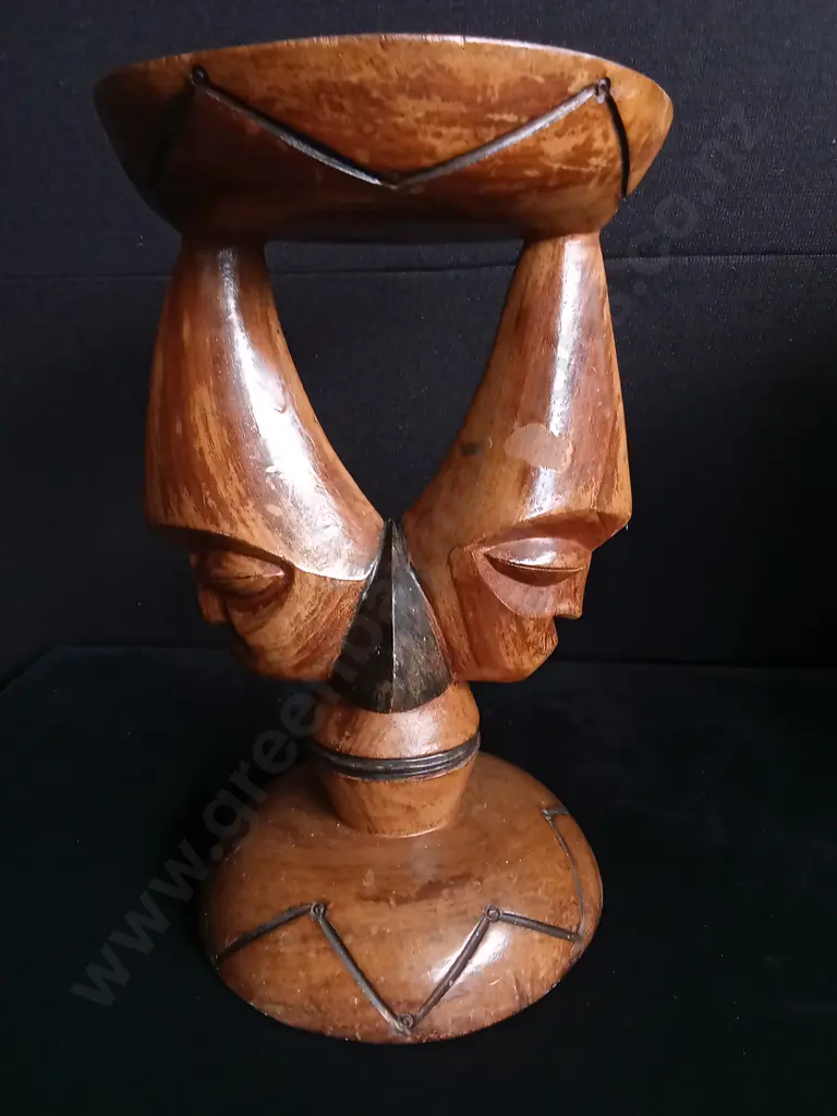 VINTAGE HAND CARVED WOODEN STOOL ZIMBABWE ORIGIN H 35CM Image 1++