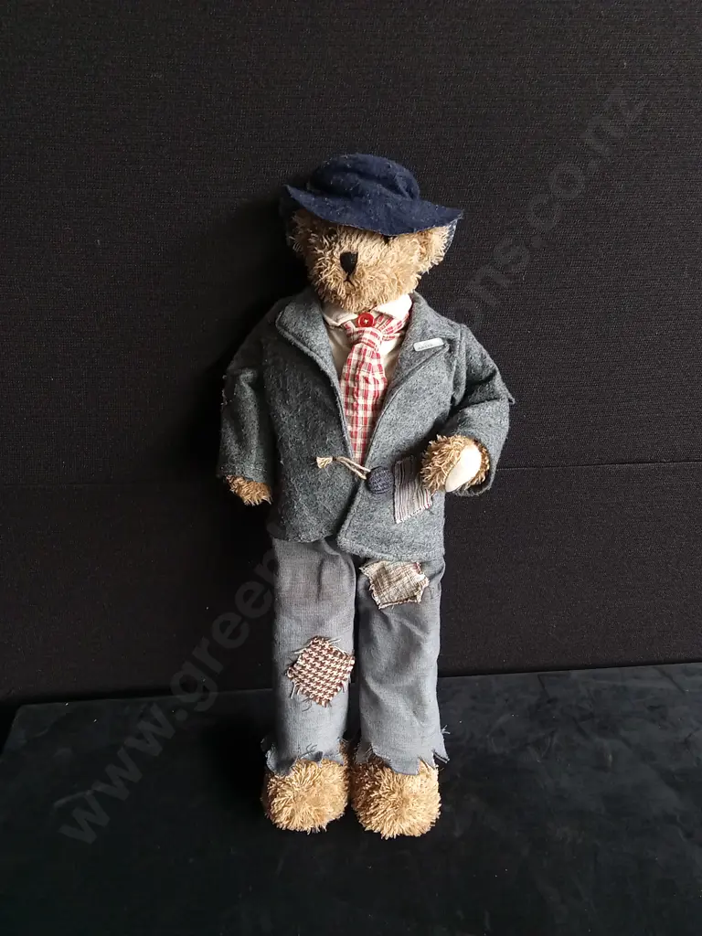 VINTAGE DECORATIVE BEAR Image 1++