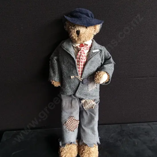 VINTAGE DECORATIVE BEAR