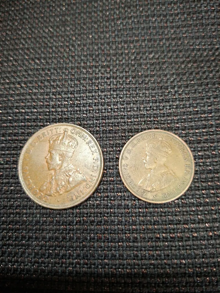 1919 AUSTRALIAN GEORGE V ONE PENNY COIN PLUS 1917 AUSTRALIAN KING GEORGE V HALF PENNY COIN Image 1++