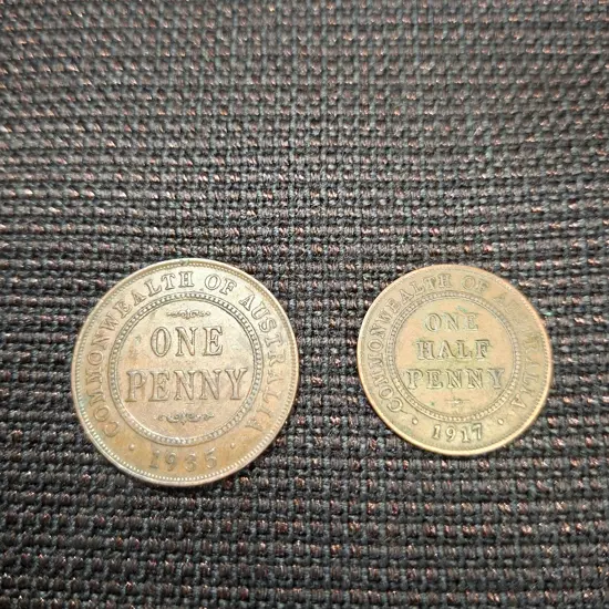 1919 AUSTRALIAN GEORGE V ONE PENNY COIN PLUS 1917 AUSTRALIAN KING GEORGE V HALF PENNY COIN