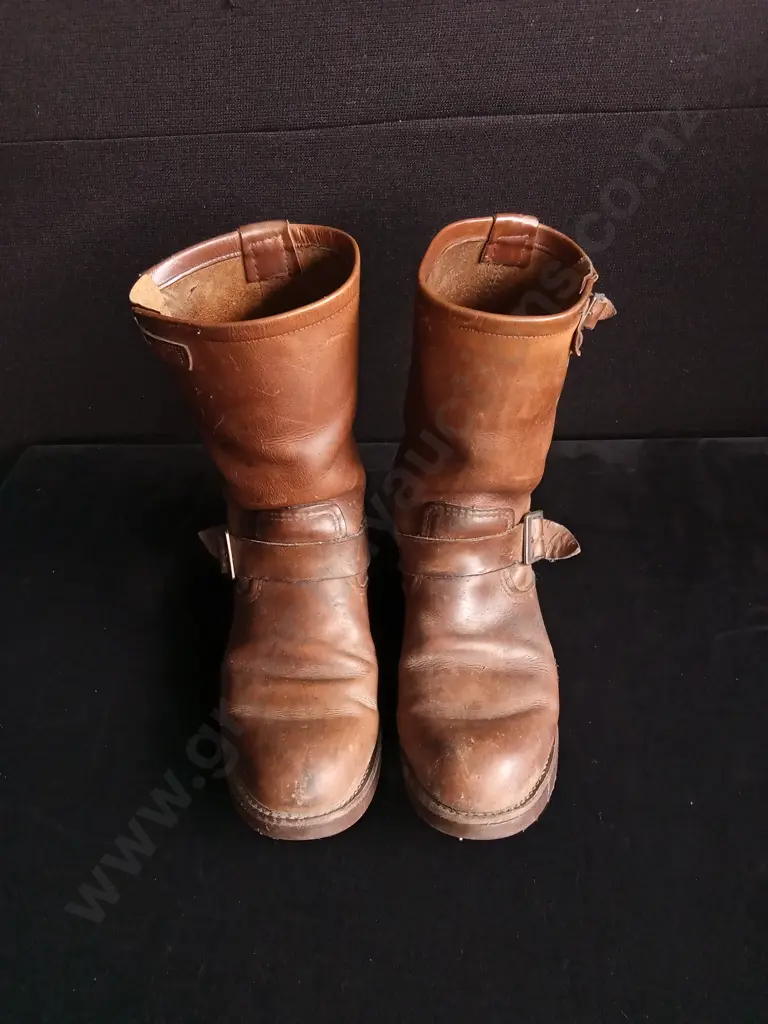 RED WING HERITAGE MENS LEATHER BOOTS US 9.5 Image 1++