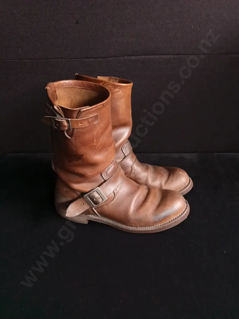 RED WING HERITAGE MENS LEATHER BOOTS US 9.5 Image 1++
