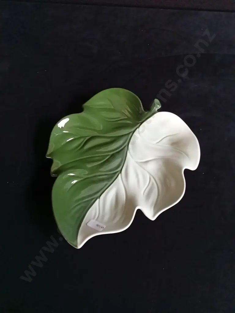 2 PIECES CARLTON WARE HAND PAINTED BOWL AND PLATE Image 1++