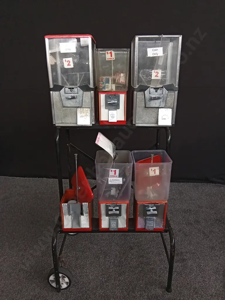 6 VENDING MACHINES ON STEEL TROLLEY IN NORTHWESTERN & SCANLENS BRANDS 4 COMPLETE BUT NO KEYS Image 1++