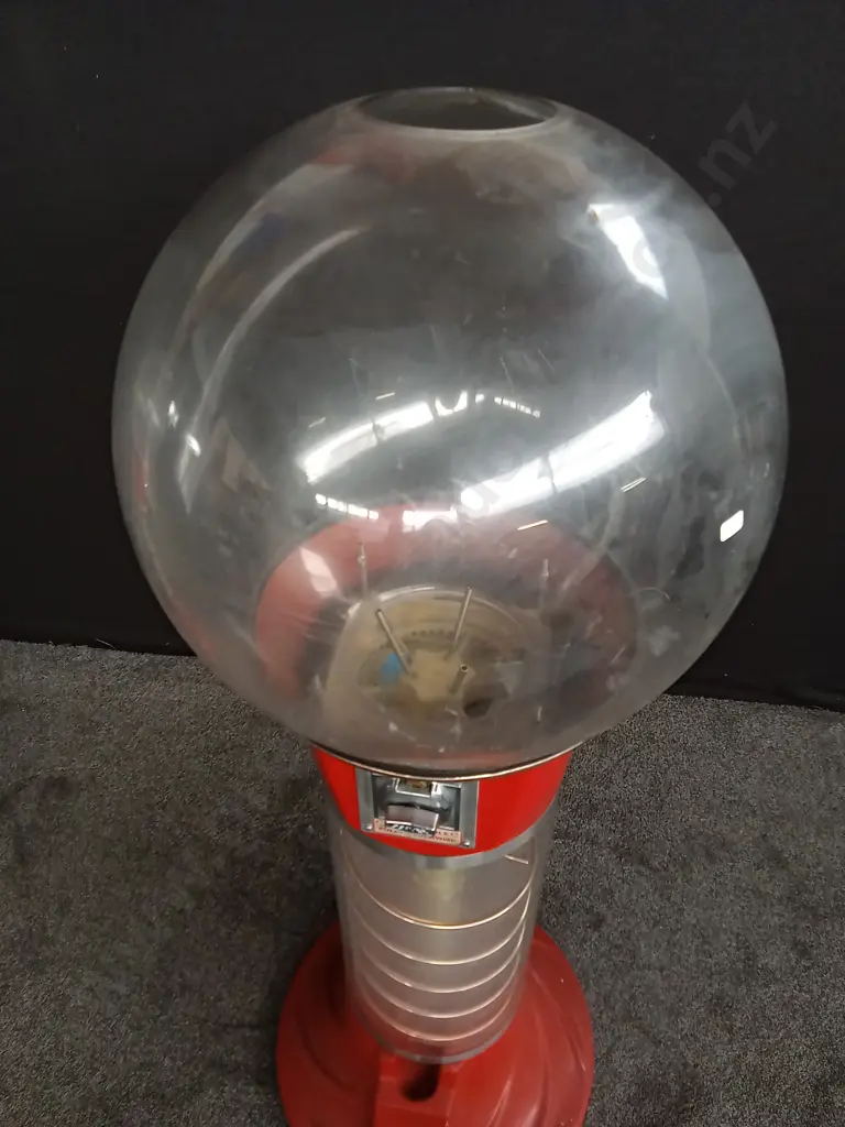 CREATIVE PRODUCTS TORNADO VENDING MACHINE 1.62M TALL RED Image 1++