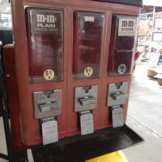 UNBRANDED 3 IN 1 M&M'S DISPENSER ON STEEL PEDESTAL COIN MECHANISMS BUT NO KEYS