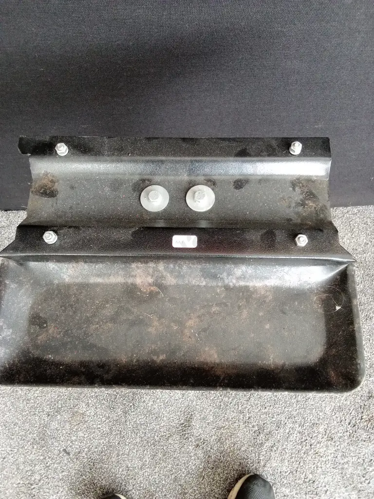 SINGLE BLACK STEEL TWIN VENDING MACHINE PEDESTAL Image 1++