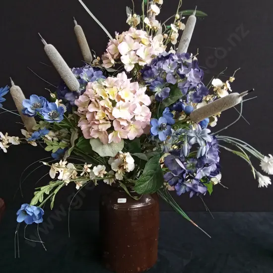 CERACMIC VASE WITH FAUX FLOWER ARRANGEMENT