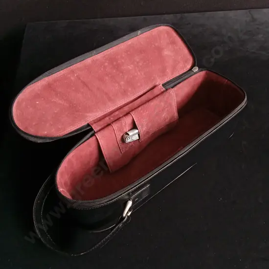 VINTAGE BLACK LEATHER CASE