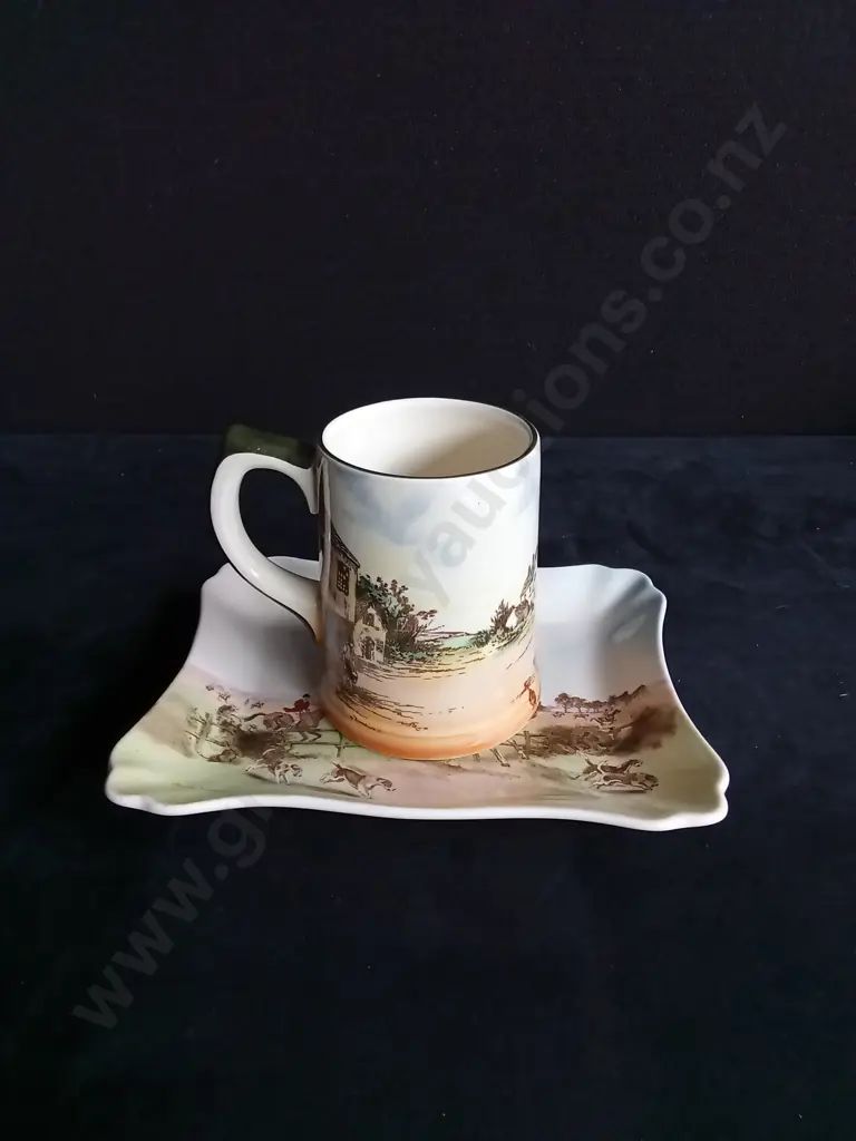 ROYAL DOULTON TRAY AND MUG Image 1++