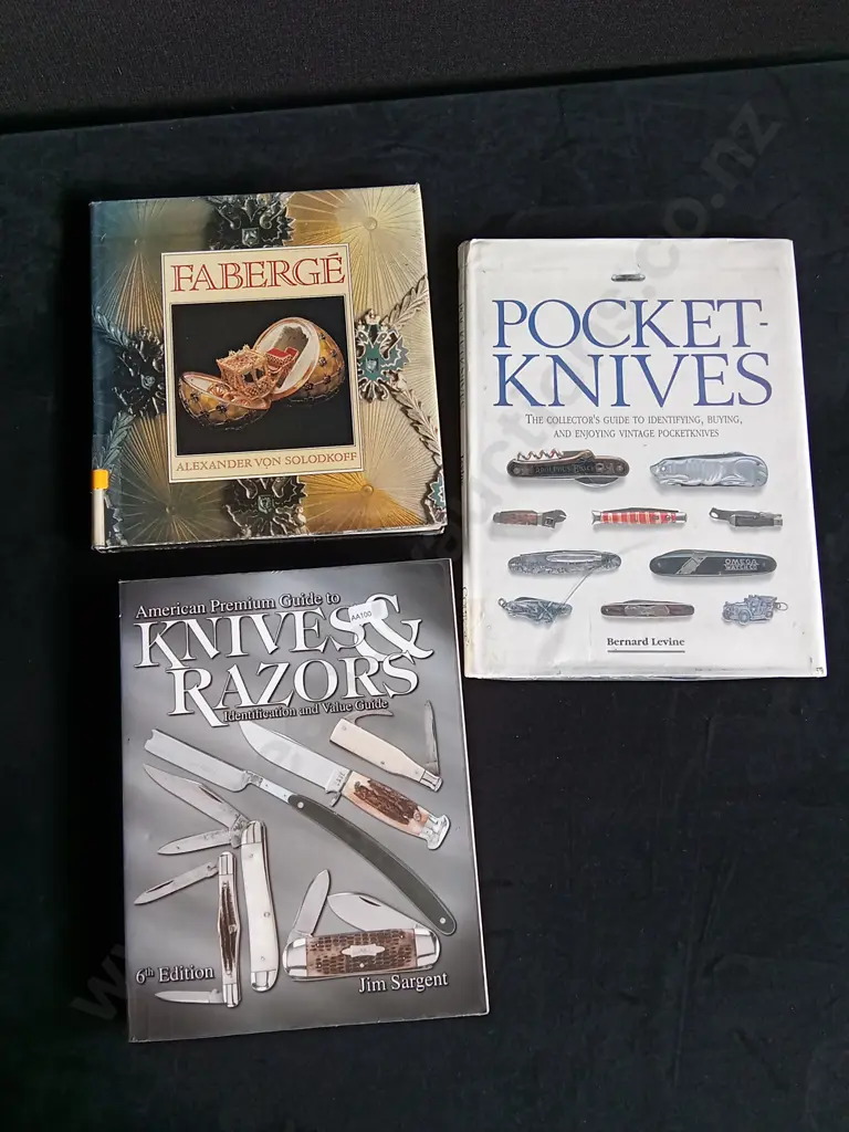 3 PIECES BOOKS ON KNIVES AND FABERGE Image 1++