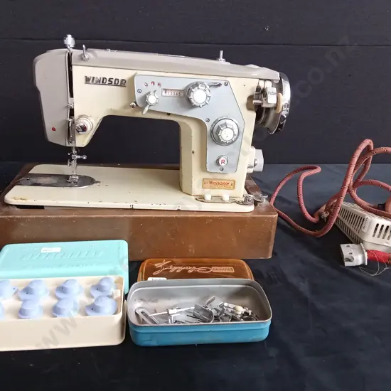 VINTAGE WINDSOR SEWING MACHINE YDK SEWING MOTOR AND ACCESSORIES