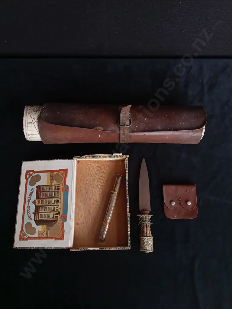 4 PIECES ASSORTMENT OF VINTAGE TRAVEL ITEMS Image 1++