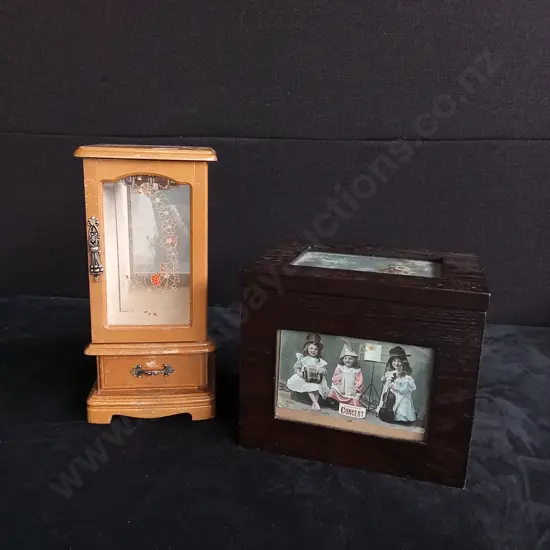 2 PIECES WOODEN DECOR, PHOTO BOX
