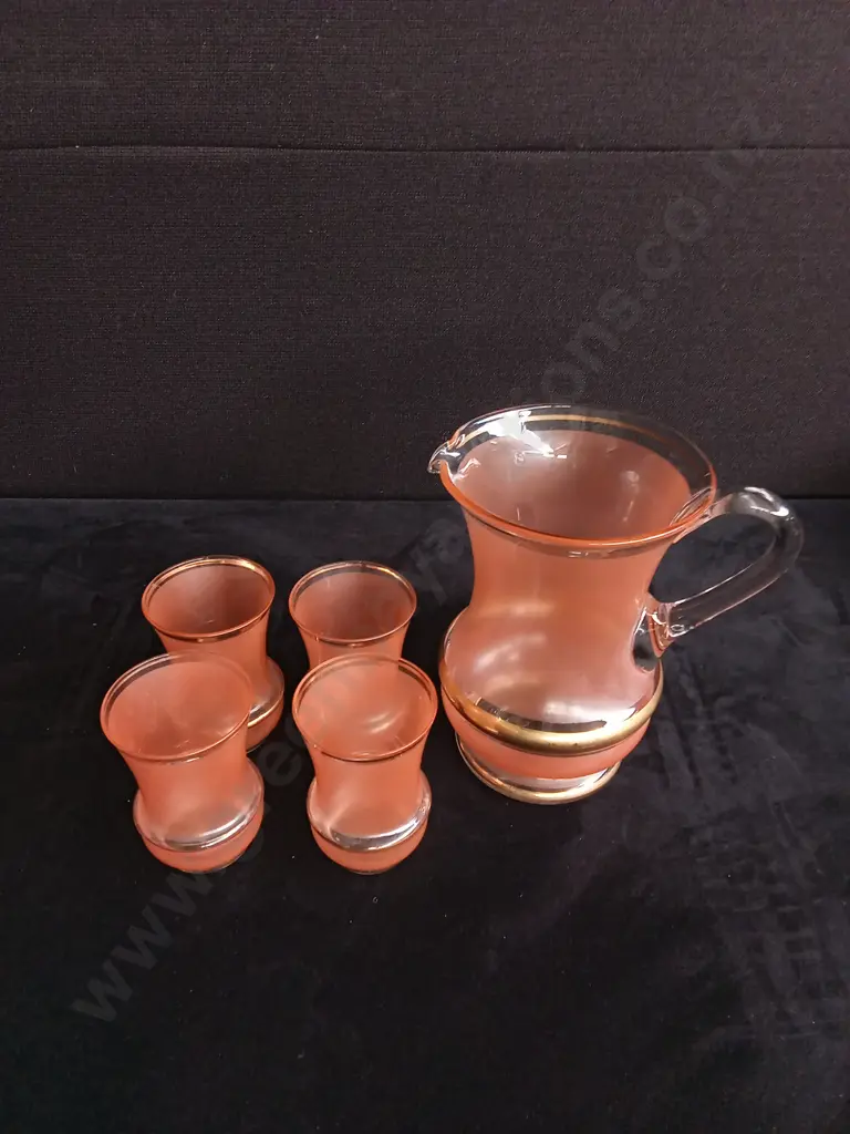 VINTAGE GLASSES AND JUG SET, 5 PIECES Image 1++