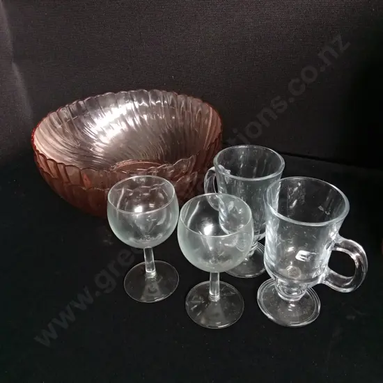 6 PIECES GLASSWARE MIX, GLASSES AND ARCOROC BOWLS