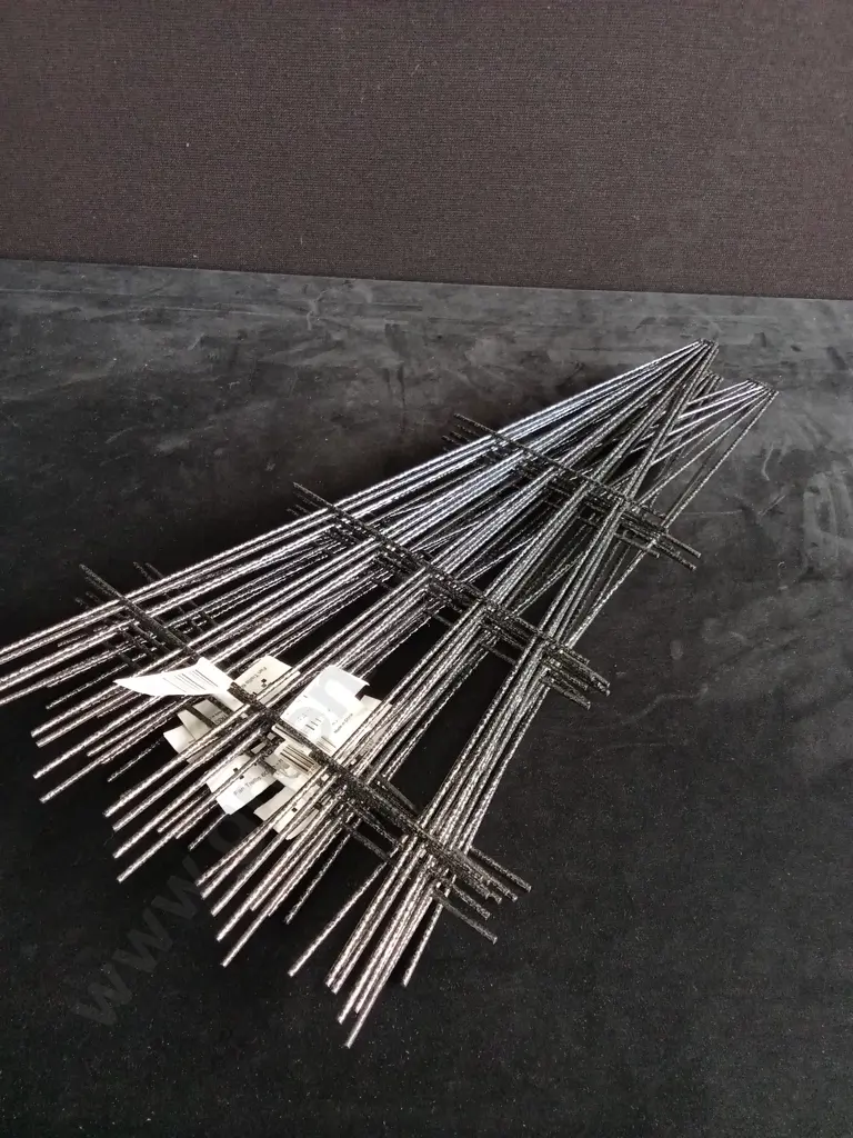 10 PIECES TAKASHO 60CM PLANT TRELLIS BRAND NEW Image 1++