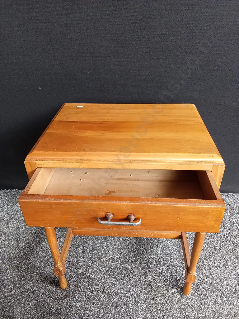 2 X SIDE TABLE L53CM D40CM H66CM Image 1++