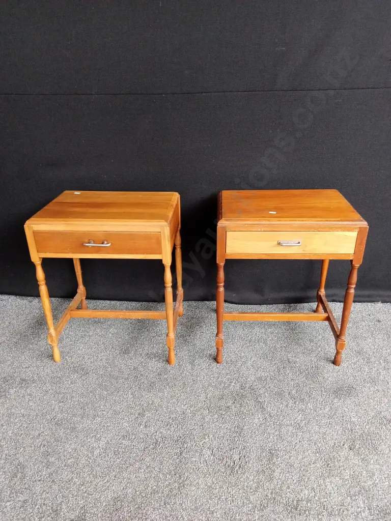 2 X SIDE TABLE L53CM D40CM H66CM Image 1++