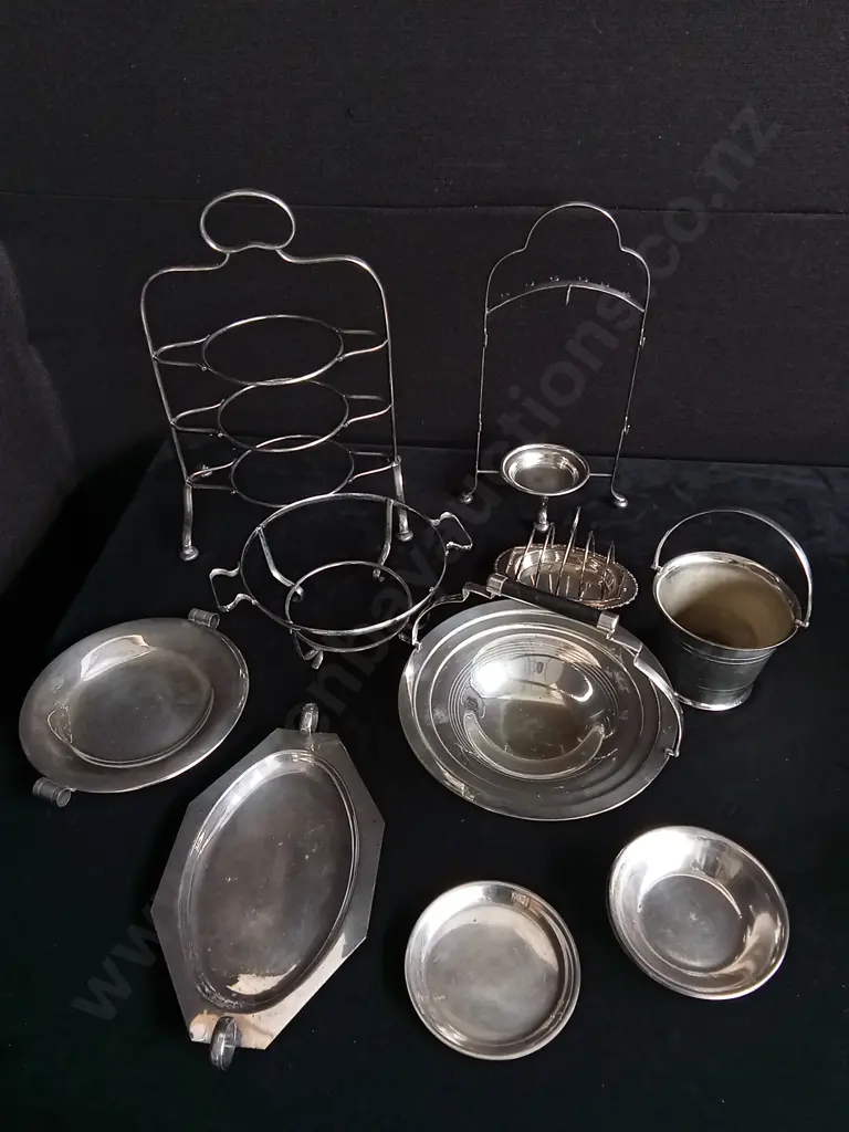 13 PIECES VINTAGE SERVING PIECES Image 1++