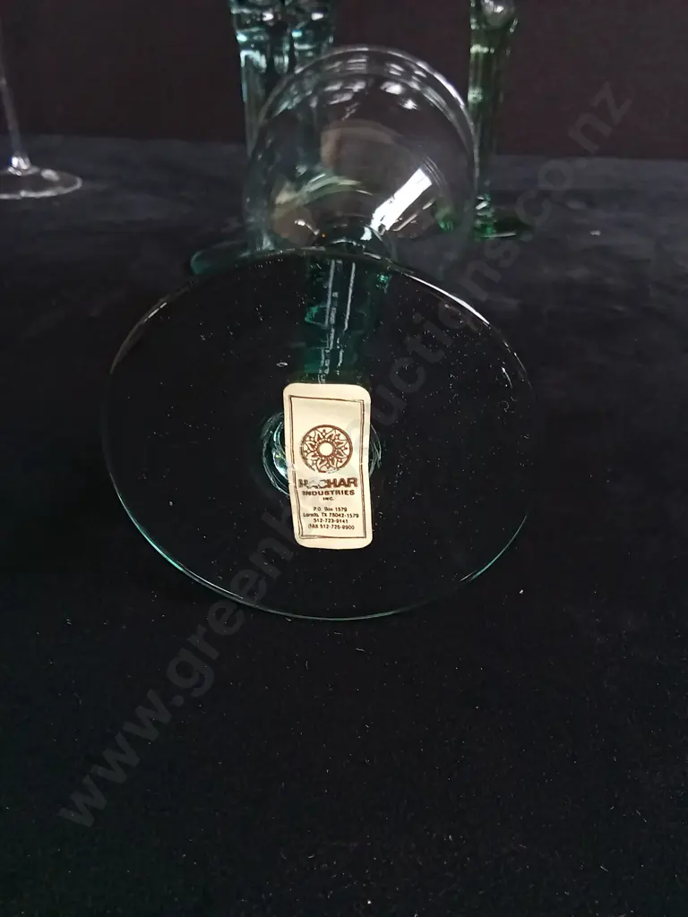 6 PIECES HACHAR INDUSTRIES SEAFOAM GREEN WATER GOBLETS X4 AND FINE LEAD CRYSTAL CHAMPAGNE FLUTES X2 Image 1++