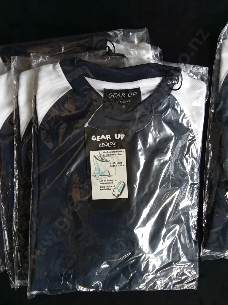 BRAND NEW CAPS X3 AND SPORTS TOPS, S6 X1, S10 X4, S12 X2 Image 1++