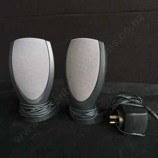 PAIR OF HARMAN KARDON COMPUTER SPEAKERS