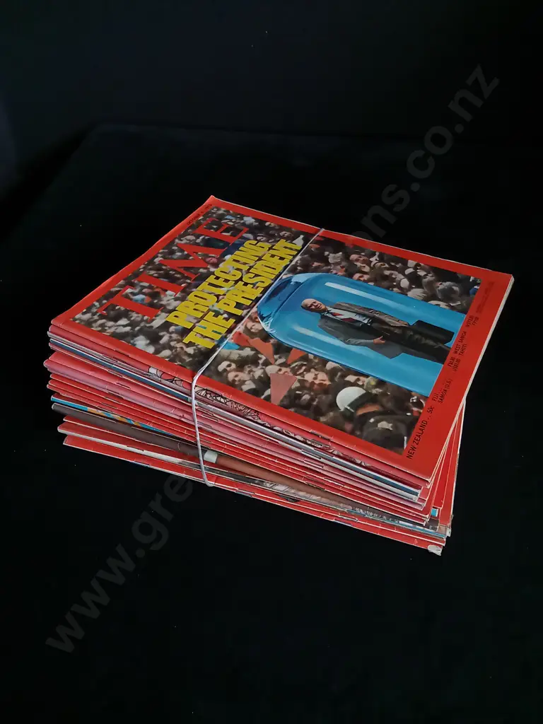 31 ISSUES OF TIME MAGAZINE 1975 Image 1++