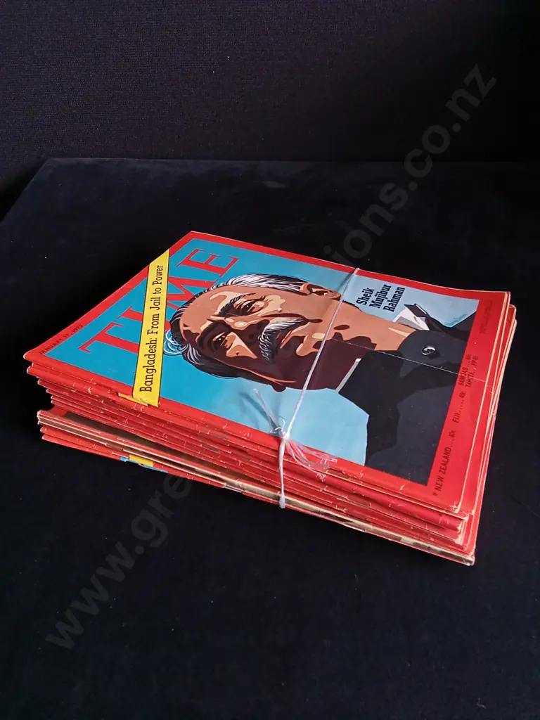 18 ISSUES OF TIME MAGAZINE 1972 Image 1++