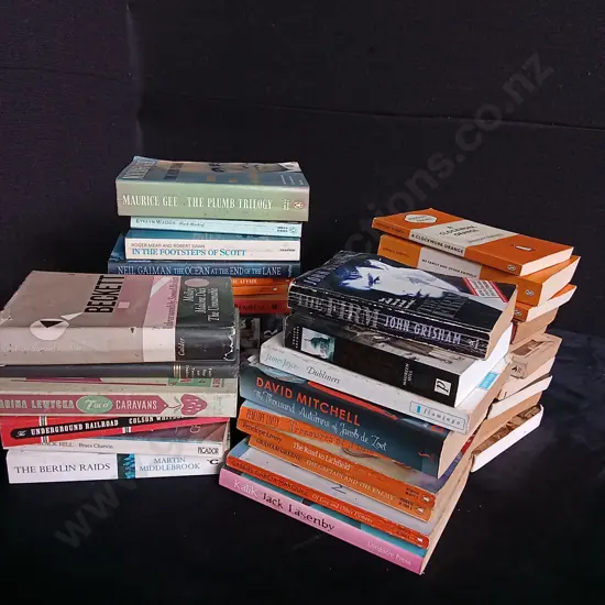 36 PIECES MIX OF BOOKS