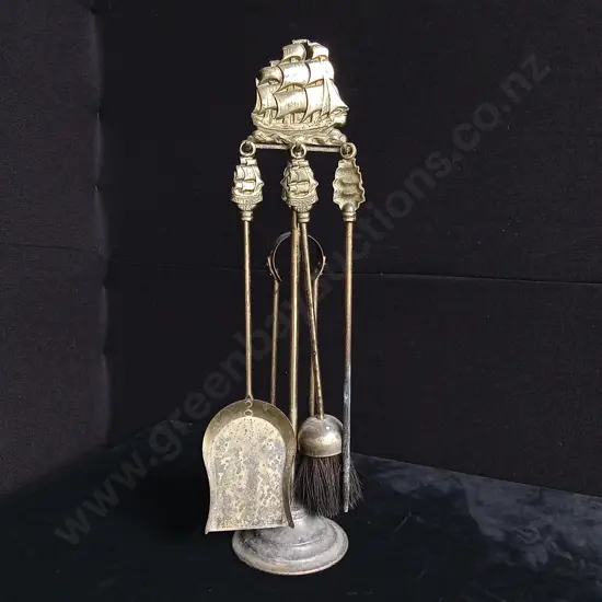 VINTAGE BRASS FIREPLACE TOOL SET