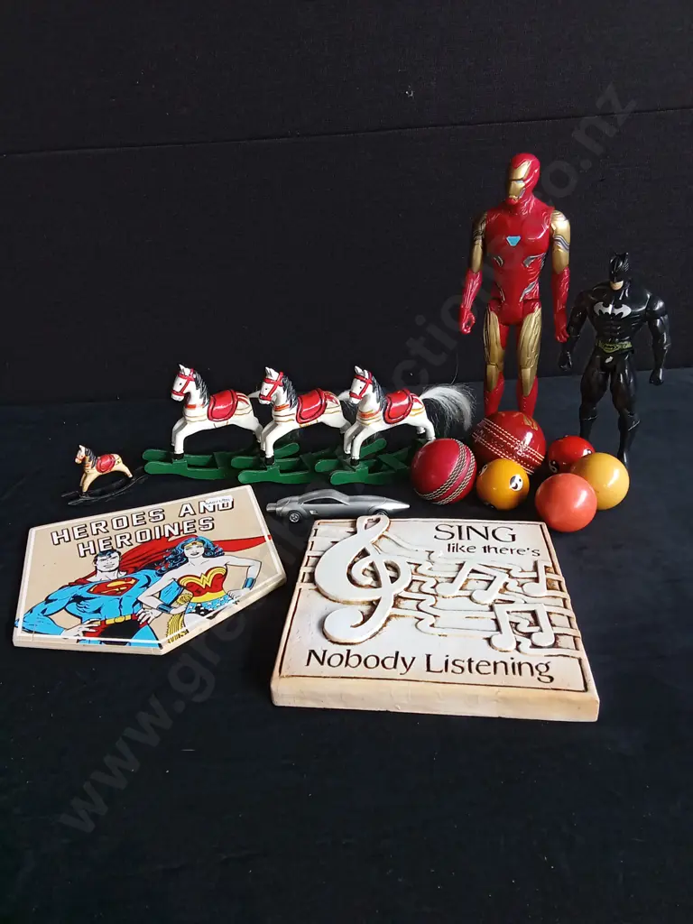 ASSORTED ITEMS Image 1++