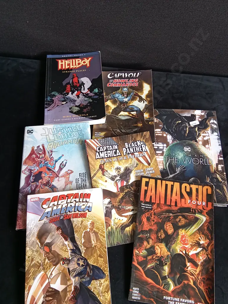 7 PIECES MARVEL AND DC COMICS Image 1++