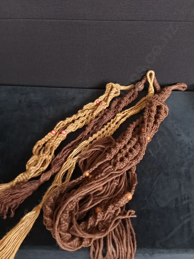 4 PIECES MACRAME PLANT HANGERS Image 1++