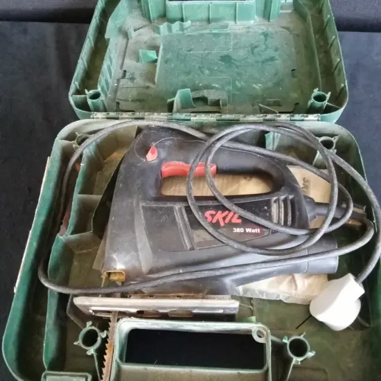 SKIL BRAND 380 WATT JIGSAW (WORKING)