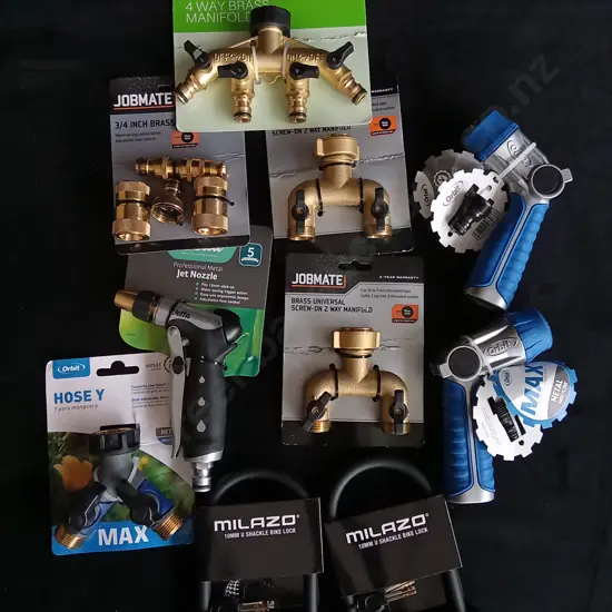 10 PIECES MIX BRAND NEW HARDWARE, BIKE LOCKS, GARDEN HOSE ACCESSORIES