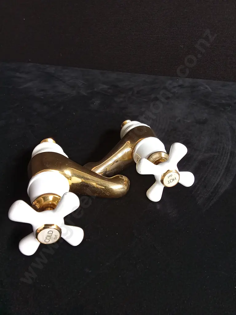 PAIR OF BRASS TAPS Image 1++