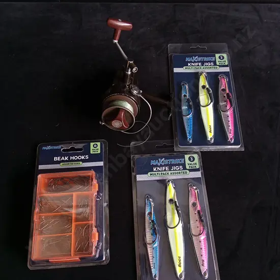 4 PIECES FISHING EQUIPMENT