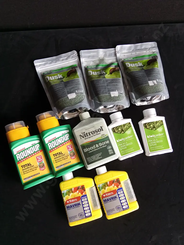 10 PIECES BRAND NEW GARDEN PRODUCTS Image 1++